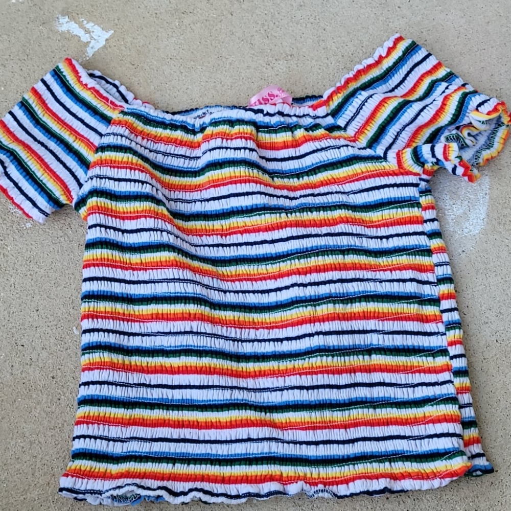 Multi-colored t-shirt